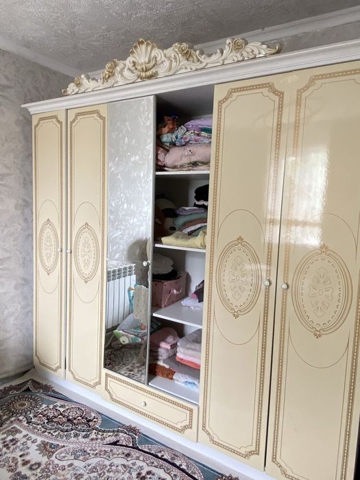 Б/у спальный гарнитур