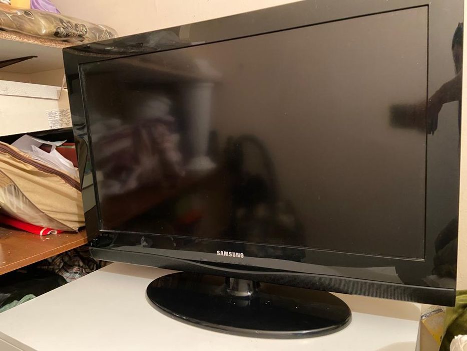 Продам телевизор не смарт