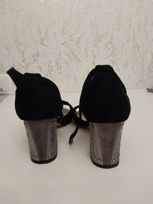 Босоножки 40 размер