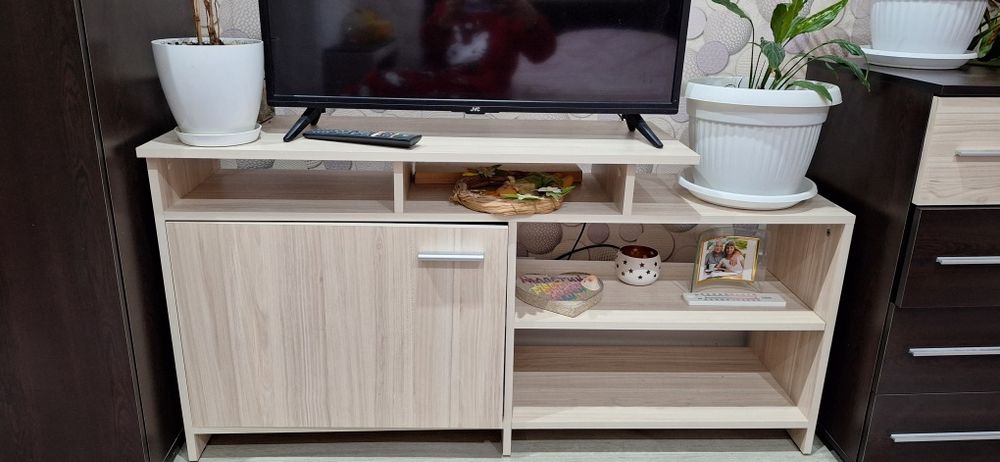Шкаф за телевизор