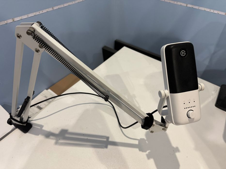 Elgato Wave:3 бял микрофон