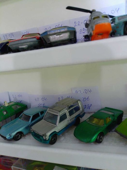 Стари метални Matchbox колекционерски колички