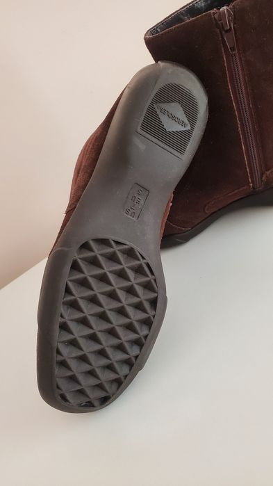 Боти естествен велур кафяв