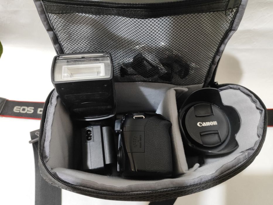 Фотоаппарат Canon EOS 70D в комплекте