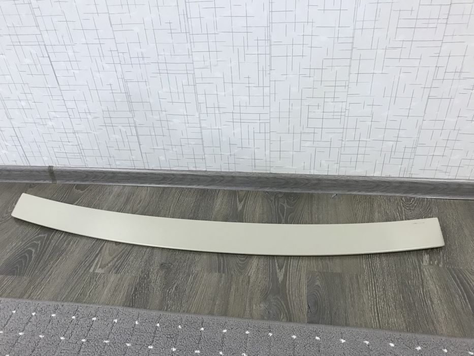 Мерседес бенз Е212 лабовой спойлер