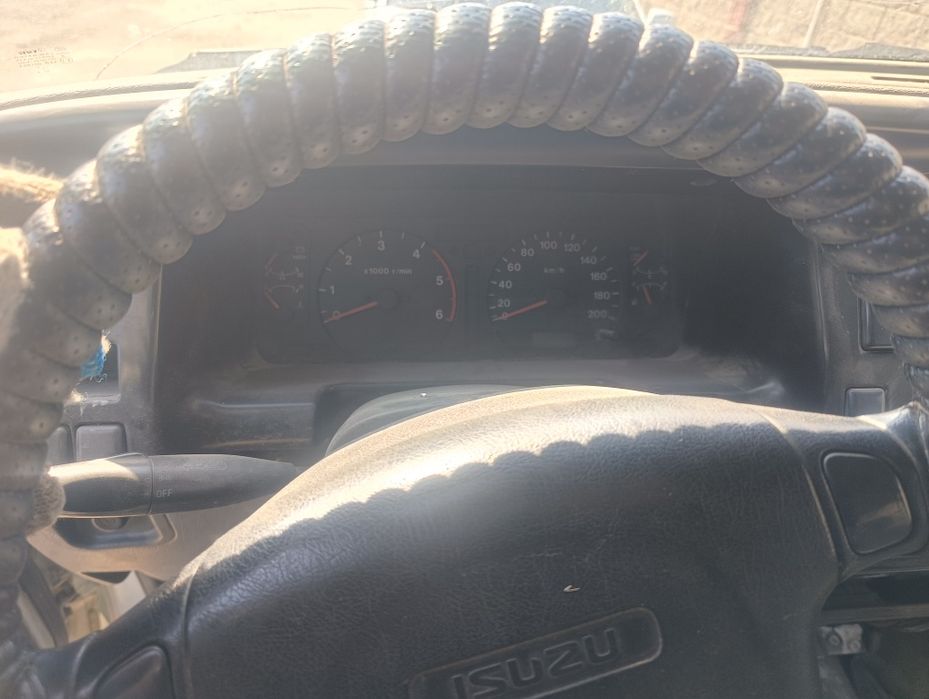 Продам Исузу троппер.
