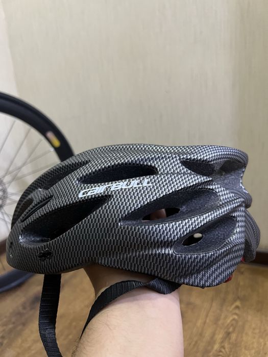 Шоссейный велосипед Trinx 2.1 + шлем