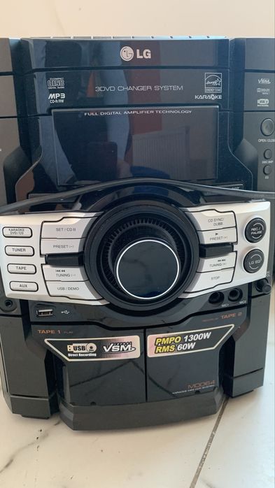 Музыкальный центр LG