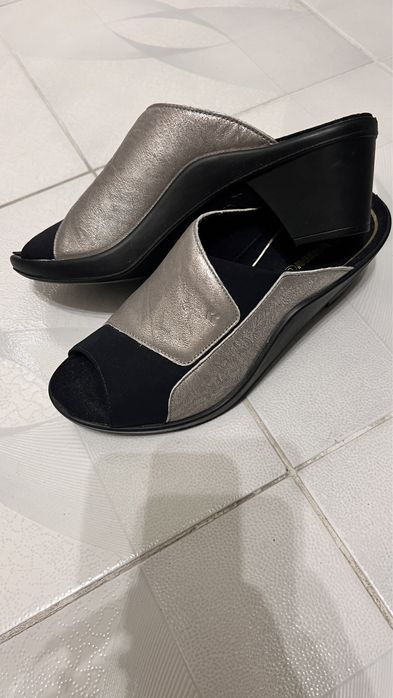 Женская обувь