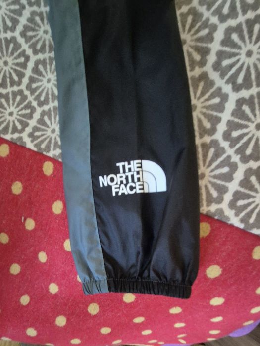 Ветровкa The North Face !!!Спешно!!!