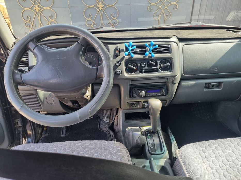 Мицубиси Монтеро спорт