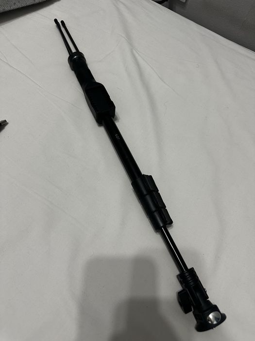 Webcamera logitech  Hd pro  c920 подарок две стойки