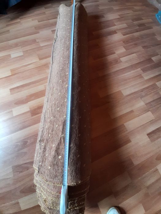 Дамаска - с кадифена повърхност