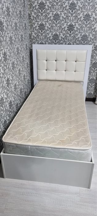 Продам кровать