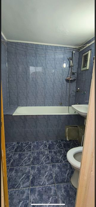 Închiriere apartament cu 4 camere, București Rahova