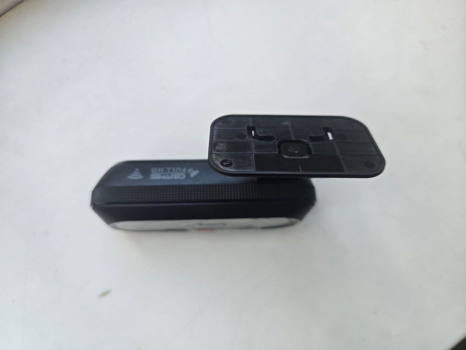 Продам видеорегистратор Mio MiVue J60