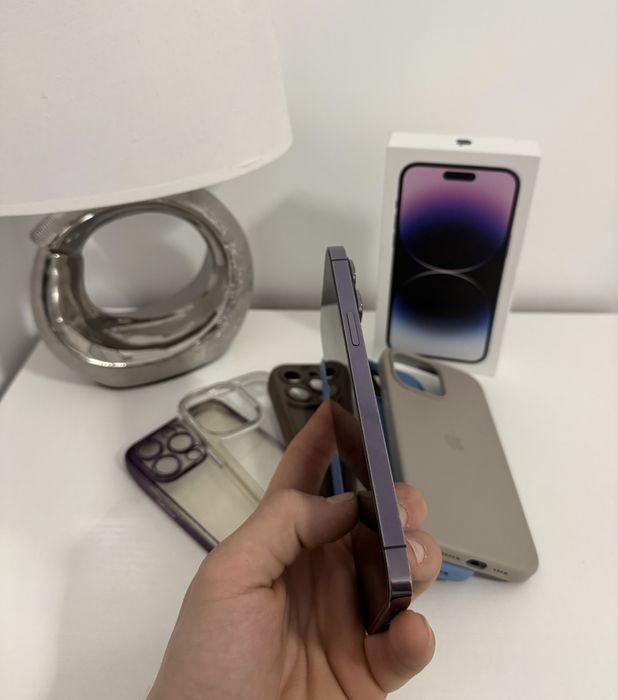 Iphone 14 pro max 256 gb + 5 huse