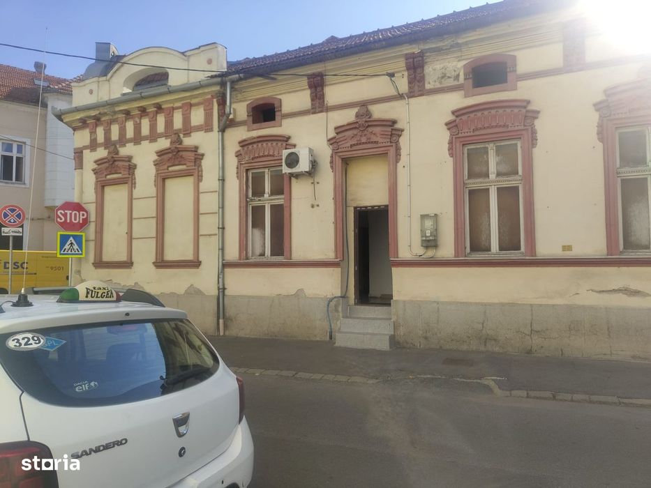 Spațiu comercial de vânzare – Zonă ultracentrală, Oradea