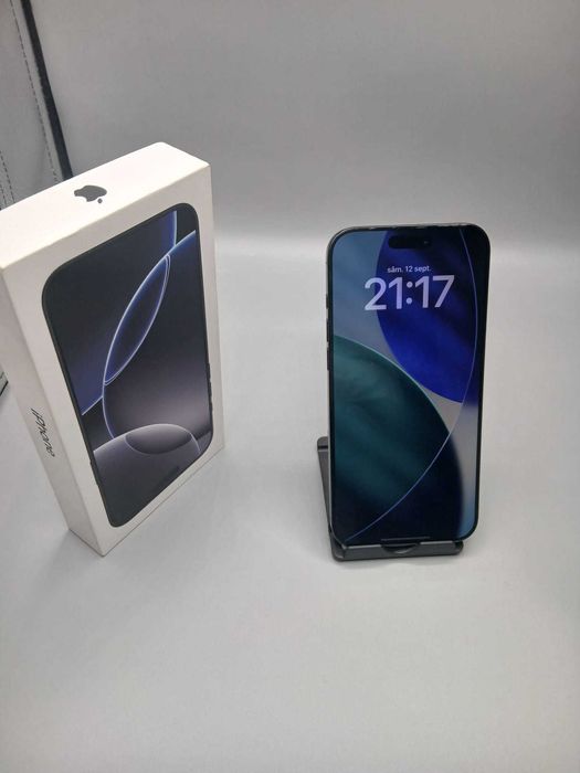 Apple iPhone 16 Pro Max Black Titanium, 8GB RAM, Capacitate de Stocare 256GB, DOAR eSIM