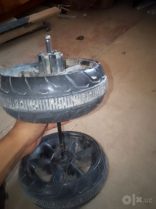 Bolalar mashinasi motorli gʻildiragi
