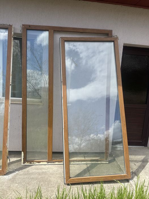 2 usi de termopan + geam  vand urgent