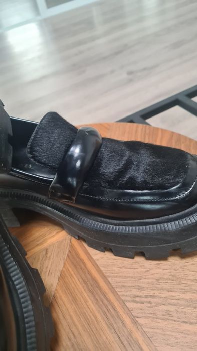 Обувки естествена кожа, супер запазени 39 номер