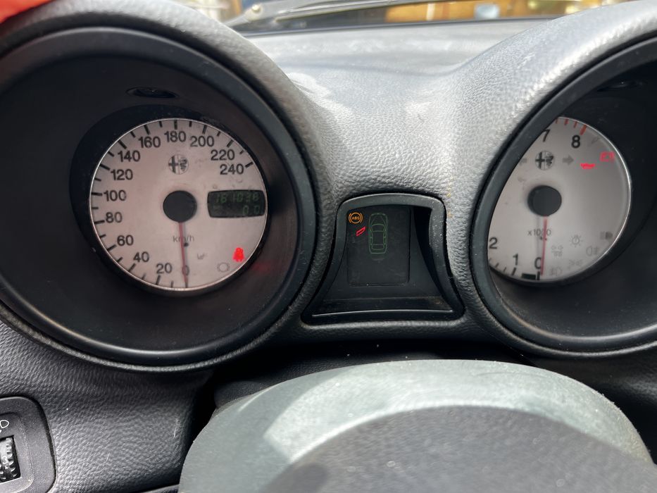 Alfa Romeo 156 .