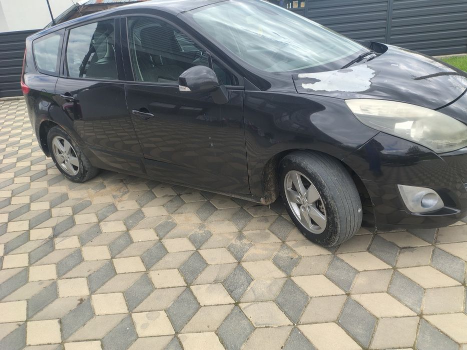 Vând Renault Scenic 2009