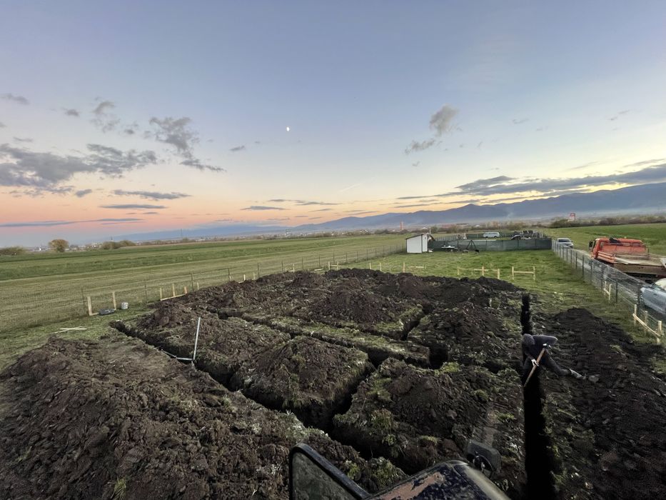 Transport basculabil /// sapaturi miniexcavator/// pavaje