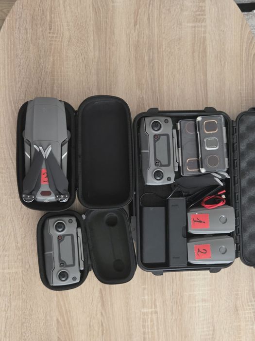 Drona DJI Mavic 2 Pro Fly More Combo