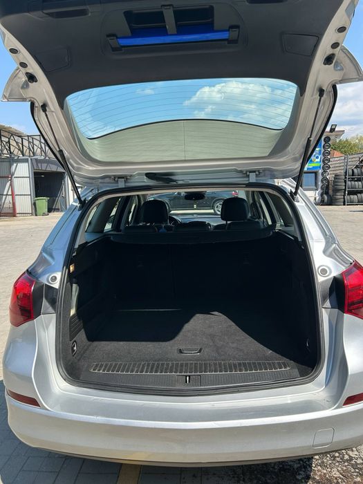 Vand/ schimb Opel Astra J