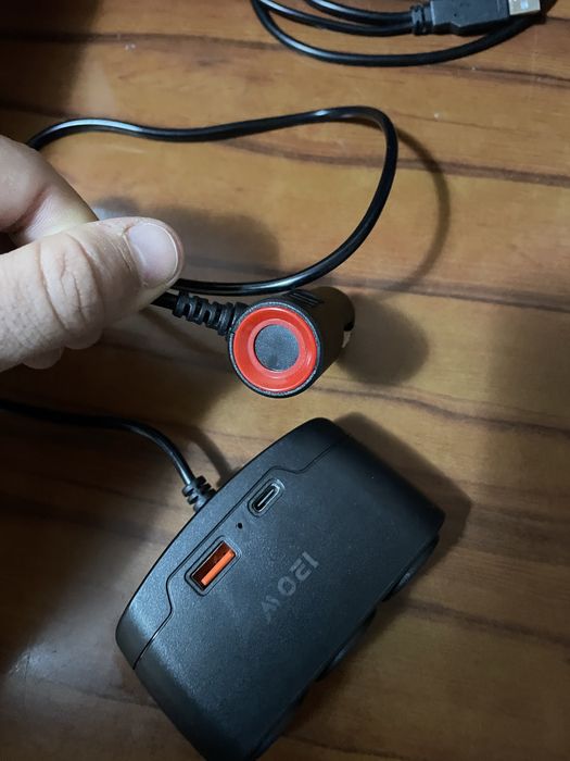 Adaptor bricheta x3 prize si 2 USB