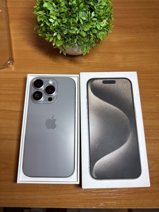 iPhone 15 Pro 256GB.85%.В Идеале! 10/10.