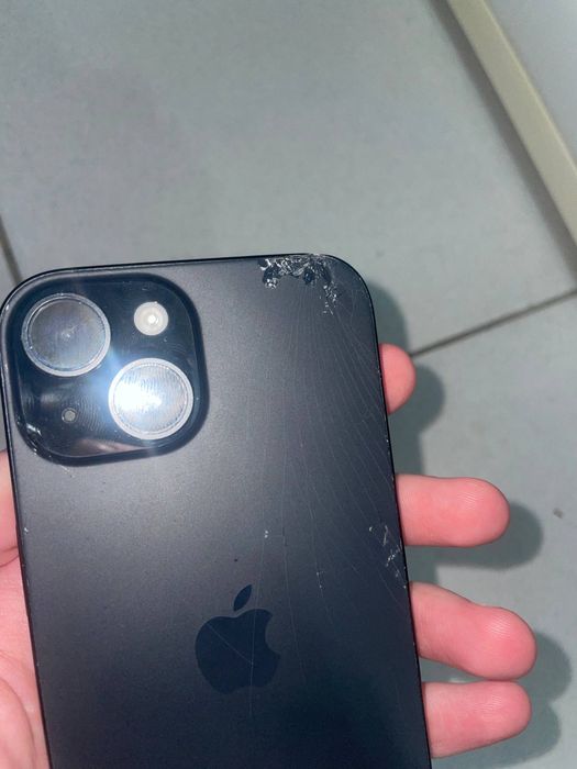 Apple iPhone 15