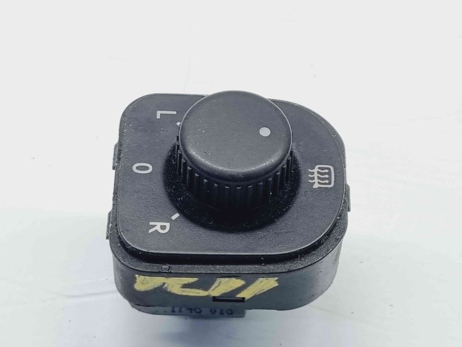 Buton reglaj oglinzi Volkswagen Passat B6 (3C2) [Fabr 2005-2010] 1K0