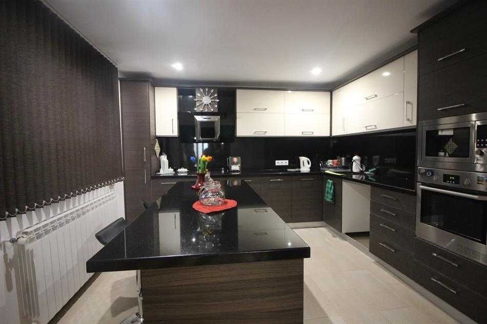 Продава се Къща в Габрово, Център - 100 кв.м за 1500 €/кв.м - Снимка #1
