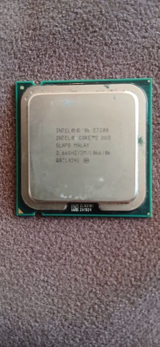 Intel Core 2 Duo E7300.