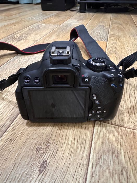 Фотоаппарат Canon 650D
