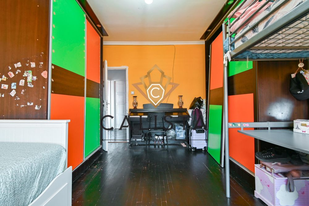 Тристаен апартамент за продажба в ж.к. Младост 4, 2097013