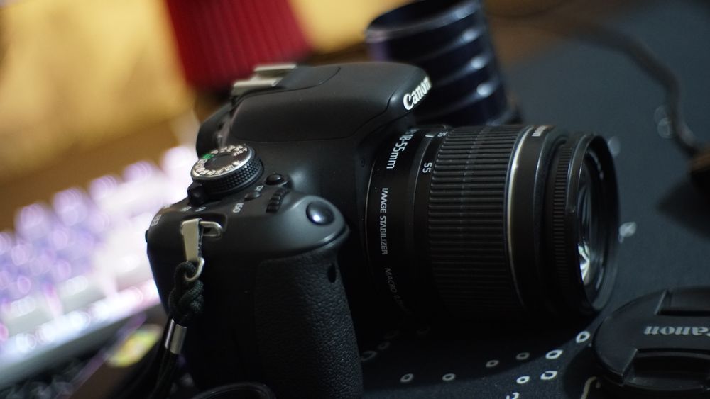 canon 600d продам