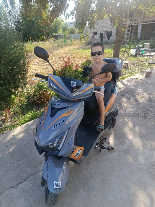 Skuter.benzin.sotladi.150kuba.xolat.yangi