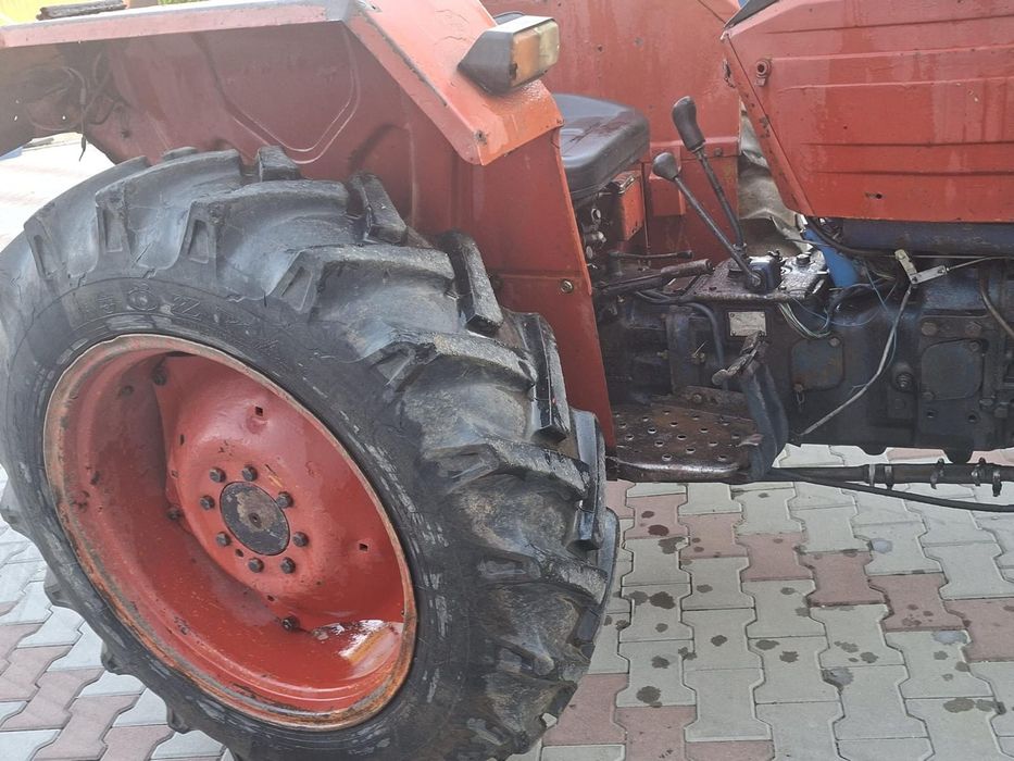 Tractor 445 Universal