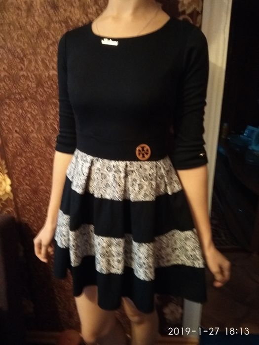 Продам платье 42 размера