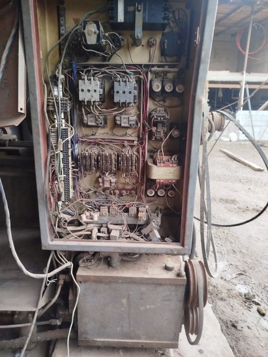 Продаётся токарный станок