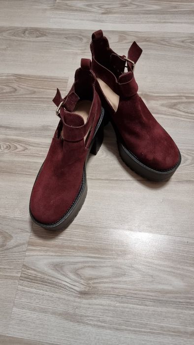 Pantofi vișinii PULL&BEAR