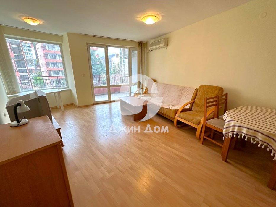 Продава се Двустаен апартамент в к.к. Елените - 78 кв.м за 699 €/кв.м - Снимка #1