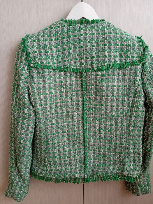 Ново дамско сако Mango, с етикет.
размер S