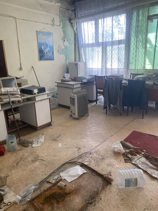 Debarasare mobila golire apartament beci subsol brasov