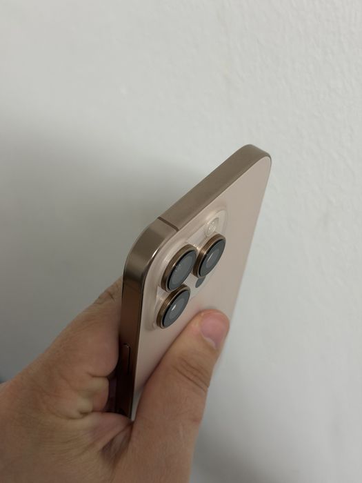 iPhone 16 Pro Desert Titanium 128GB