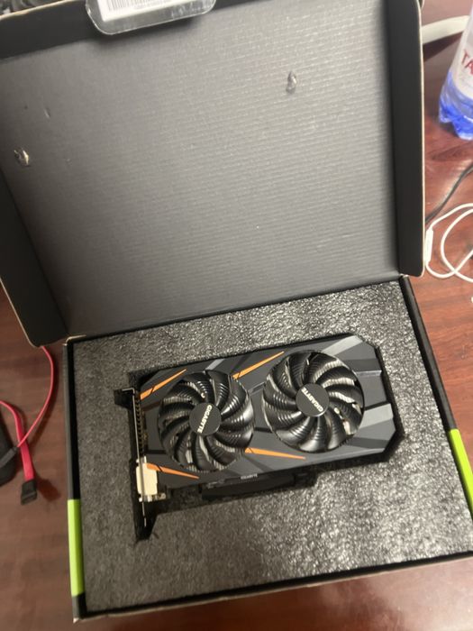 Gigabyte GTX 1060 3GB видеокарта
